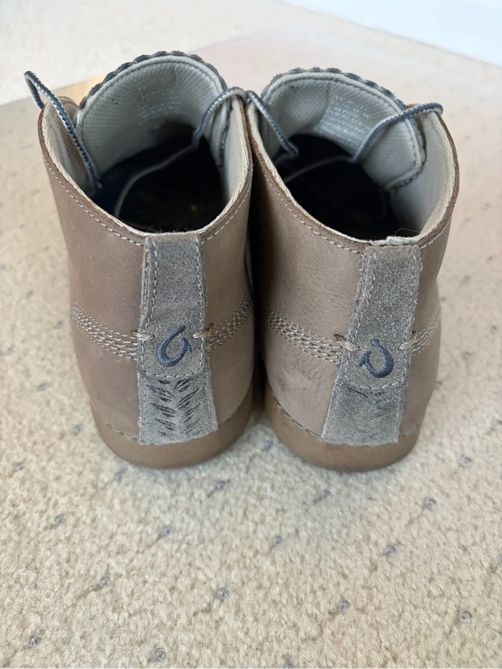 OluKai Papaku Ili Men Waterproof Leather Chukka Boots Size 11 EU 44.5 Tan